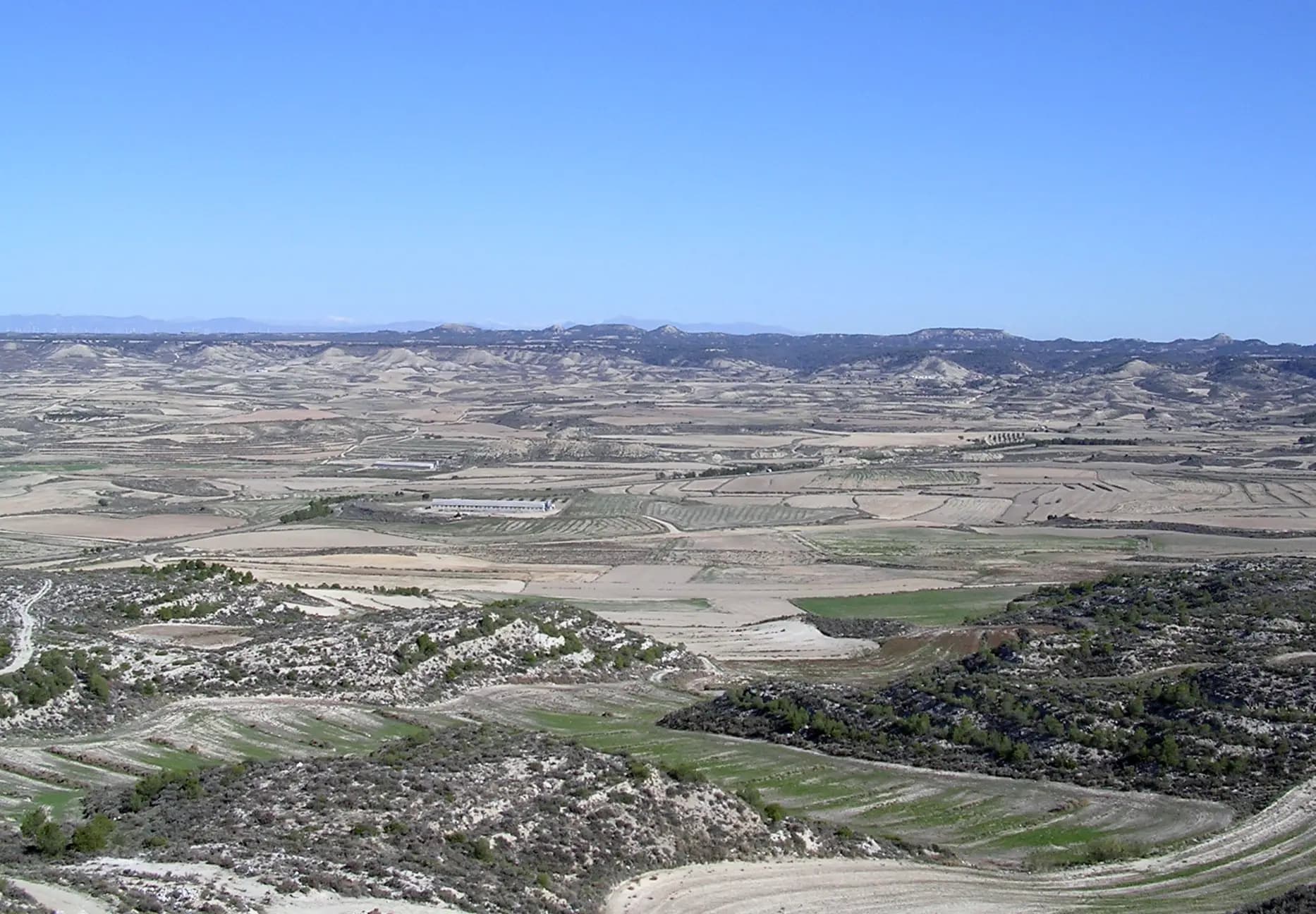 Vista de los campos de Los Monegros desde Leciñena