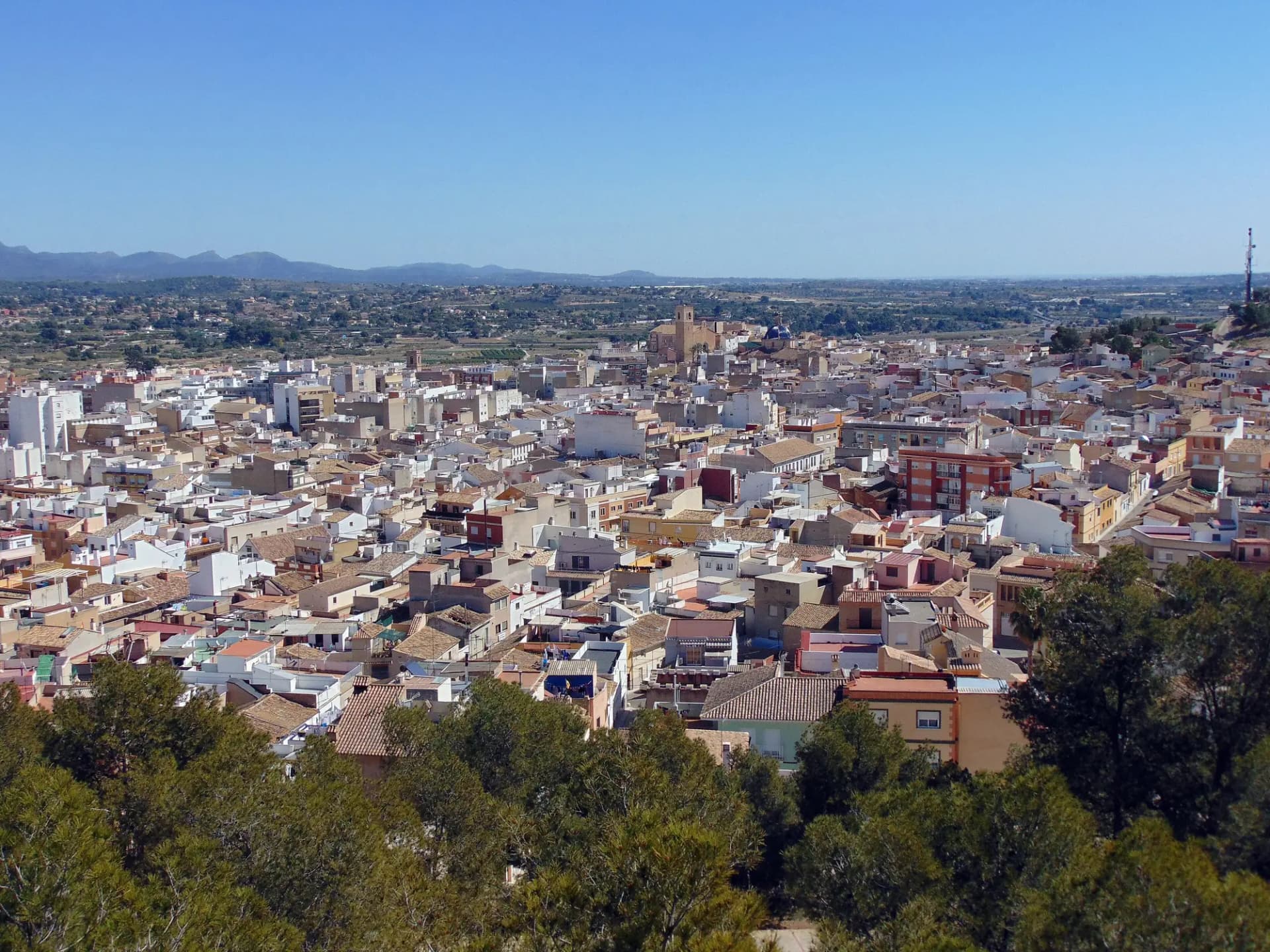 Vista panorámica del casco de Llíria desde Santa Bàrbara