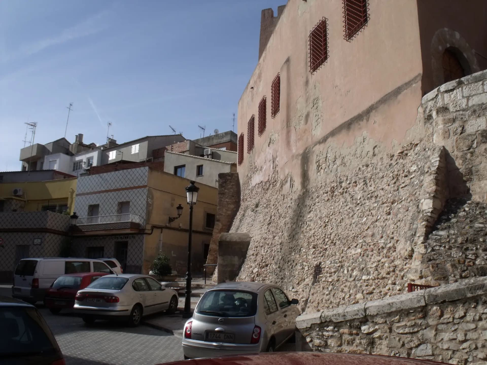 Muros del castillo palacio de los Boïl en el casco antiguo de Bétera